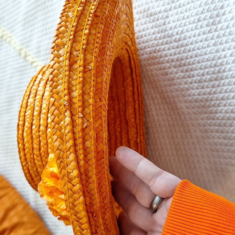 ORANGE STRAW DERBY HAT 👒 - Picture 6 of 7